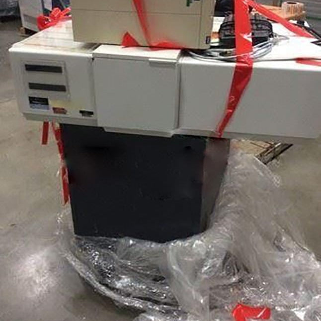 Perkin Elmer Lambda 900 UV-VIS-NIR Spectrometer (Ultraviolet-Visible-Near-Infrared)