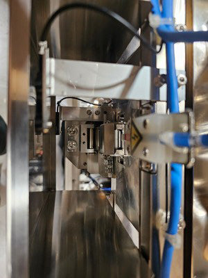 Hitachi CG 4000 CD-SEM (Critical Dimension Scanning Electron Microscope)