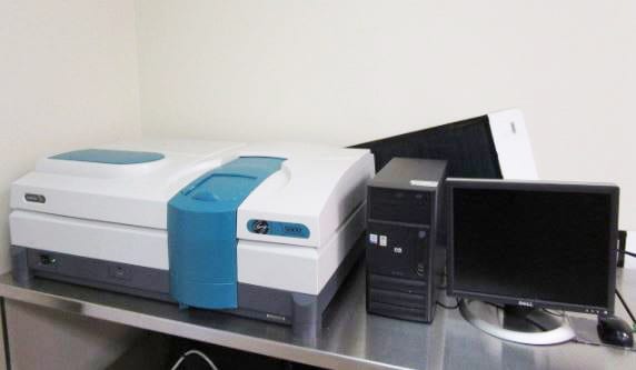 Agilent / Varian Cary 5000 UV-VIS-NIR Spectrophotometer (Ultra Violet Visible Near Infrared)