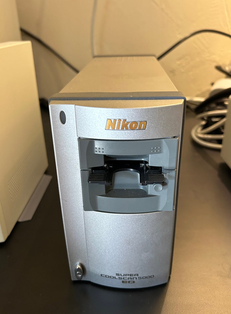 Nikon Eclipse LV 100 POL Polarizing Light Microscope