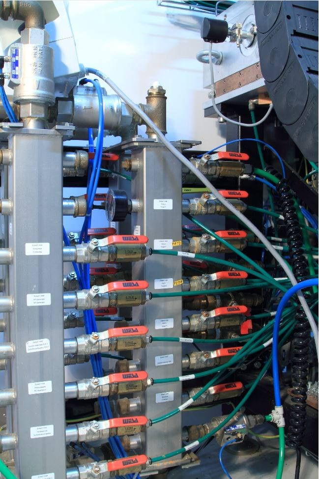 Leybold Helios Coater