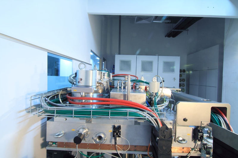 Leybold Helios Coater