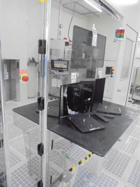 SSEC M 3303 Wafer Scrubber
