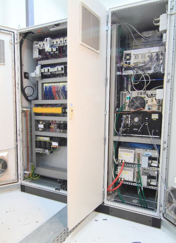 Leybold Helios Coater