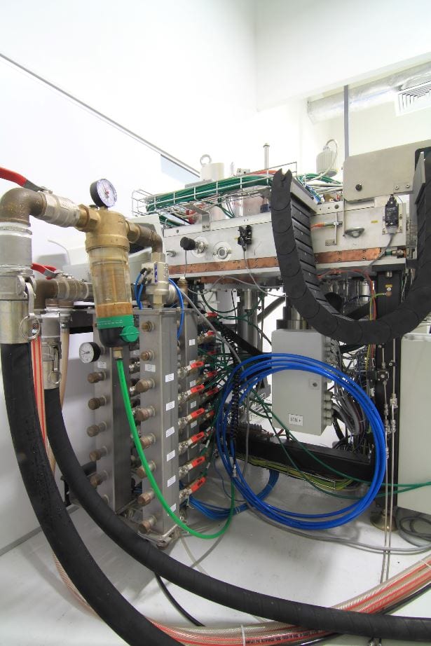 Leybold Helios Coater