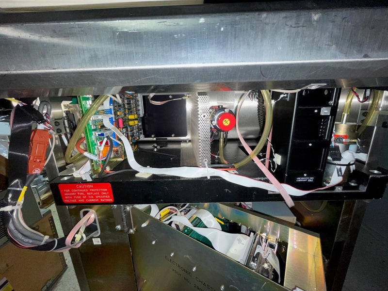 KLA Surfscan 6420 Particle Defect System
