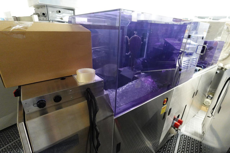 Ontrak DSS 200 Series II Post CMP Scrubber (Chemical Mechanical Polisher)