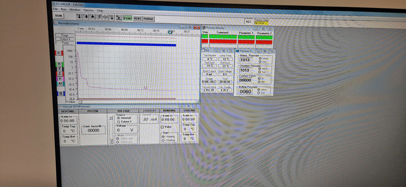EVG 501 Wafer Bonder