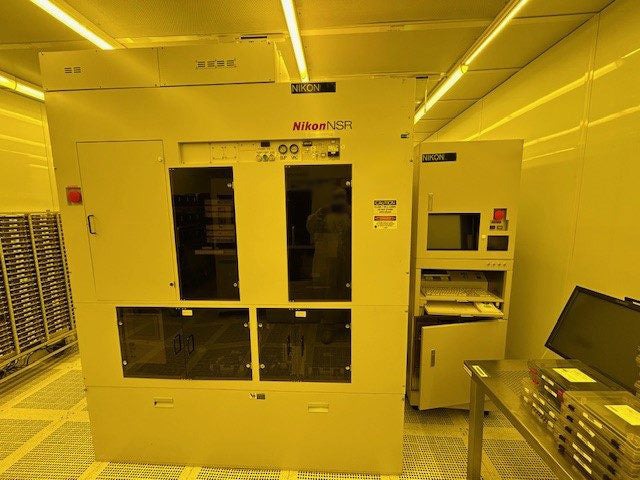 Nikon NSR 2205 i 12 D i-Line Stepper