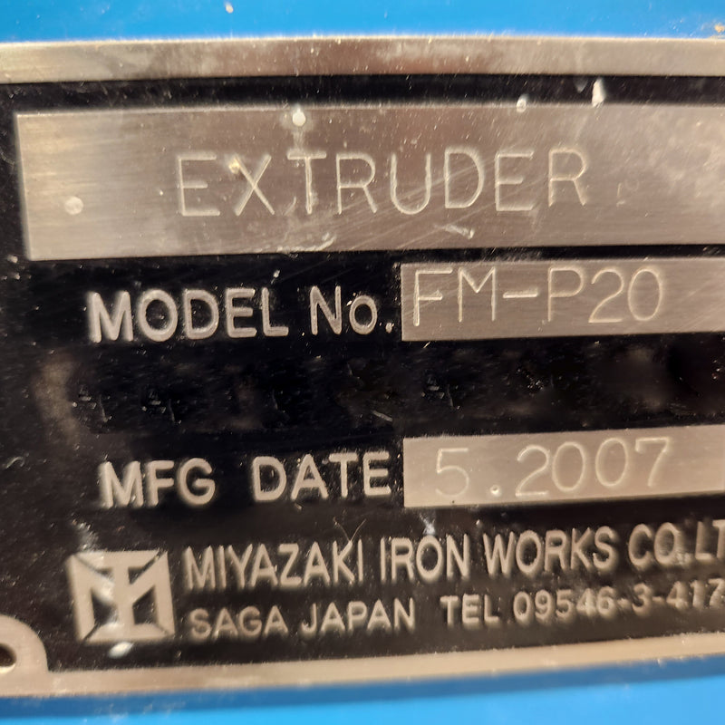 Miyazaki Iron Works FM-P 20 Vacuum Extruder