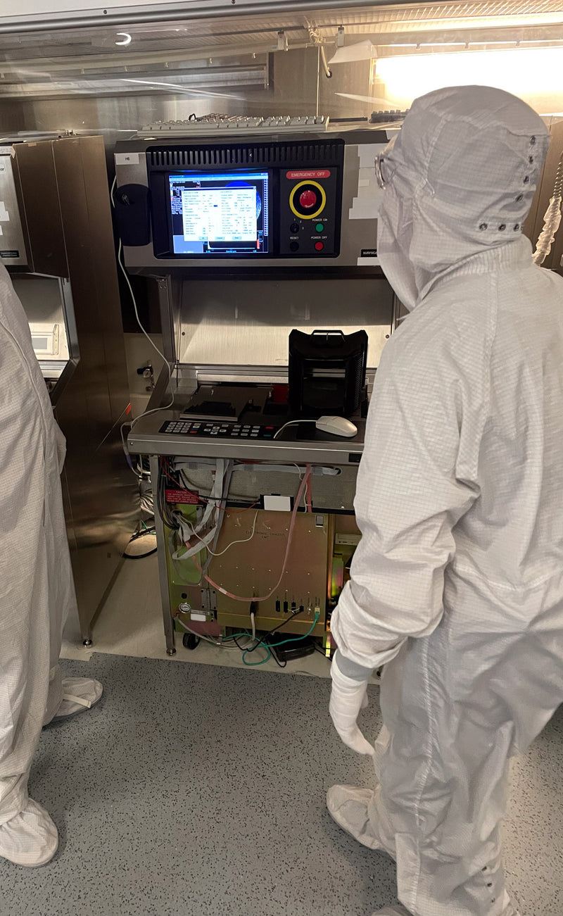 KLA Surfscan 6220 Particle Defect System