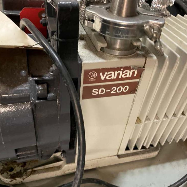 Varian SD 200 Vacuum Pump