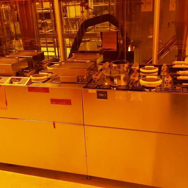 SVG 8836 HPO Photoresist Coater / Developer