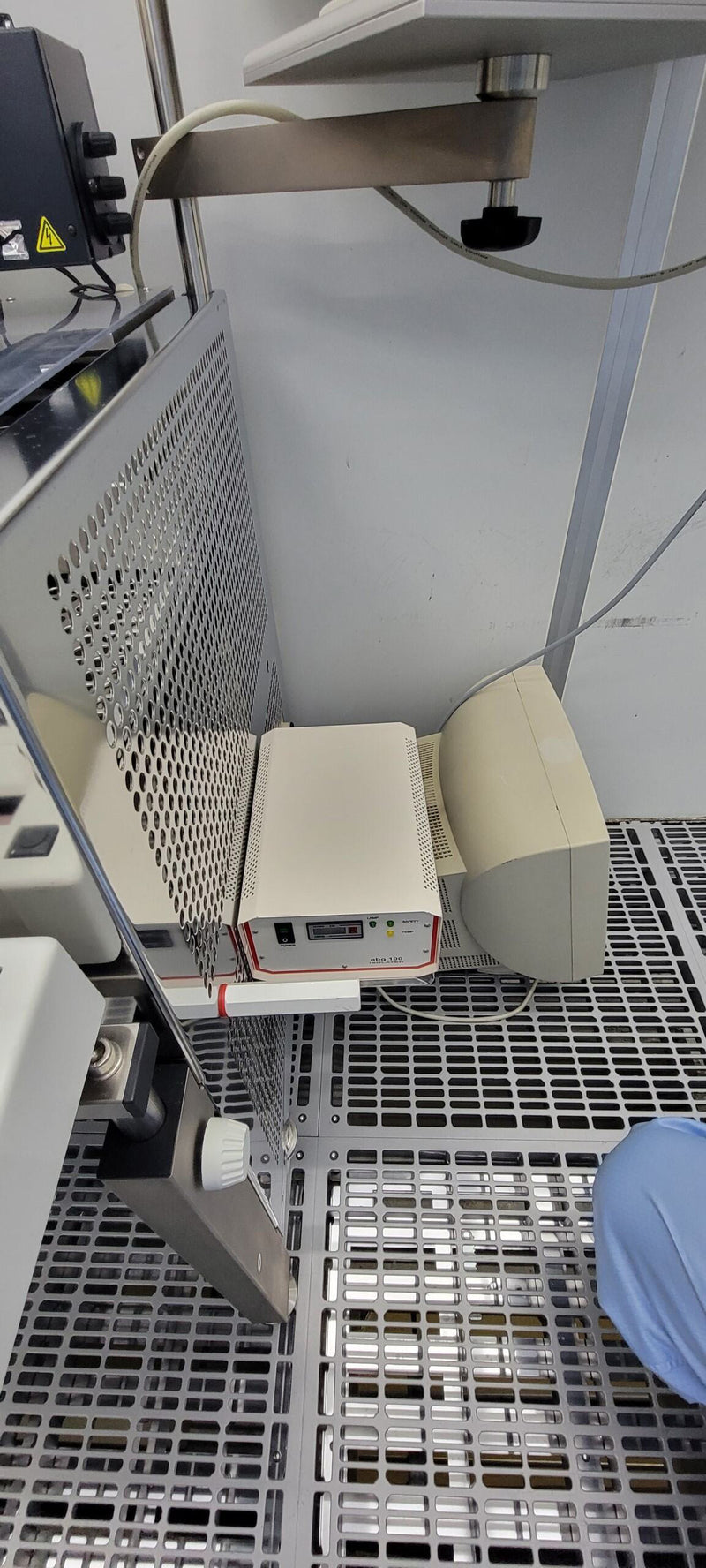 KLA / Leica INS 3000 Optical Inspection Station