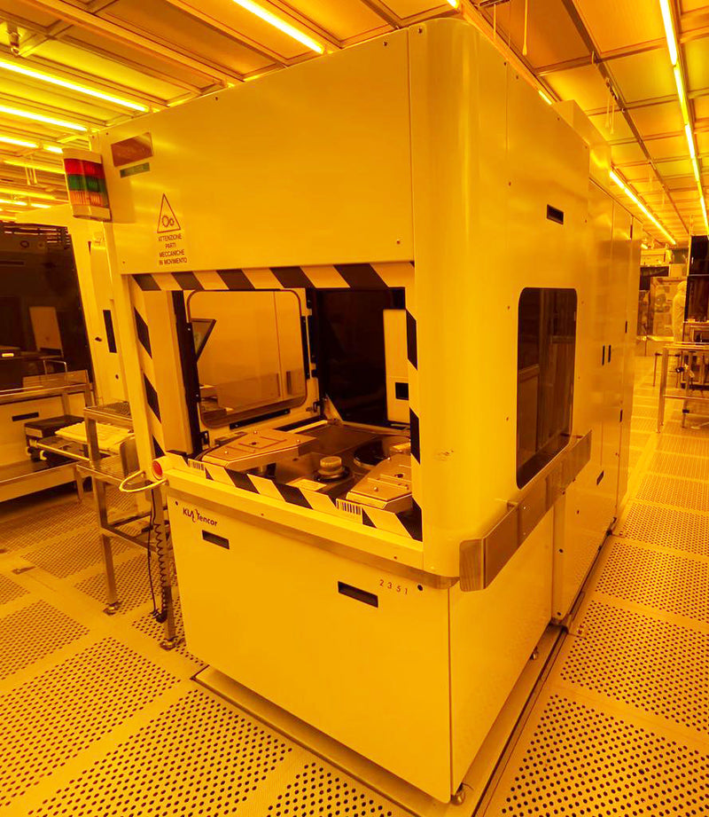 KLA 2351 UI Inspection System