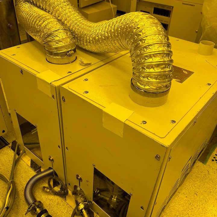 Hitachi S 8840 CD-SEM (Critical Dimension Scanning Electron Microscope)