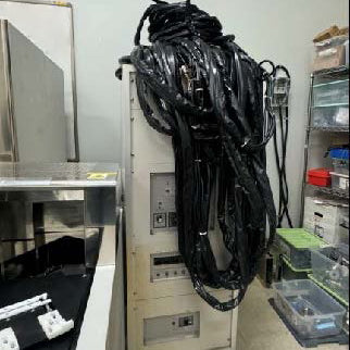 Hitachi S 8820 CD-SEM (Critical Dimension Scanning Electron Microscope)