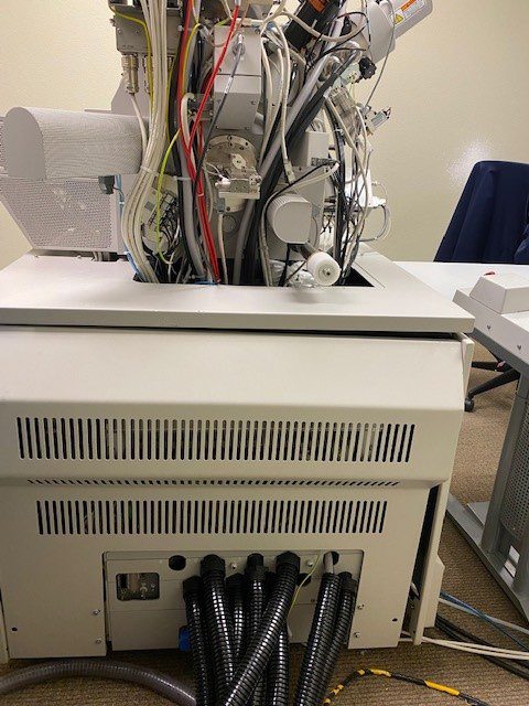 Thermo Fisher Scientific / FEI Helios NanoLab 400 FIB-SEM (Focused Ion Beam - Scanning Electron Microscope)