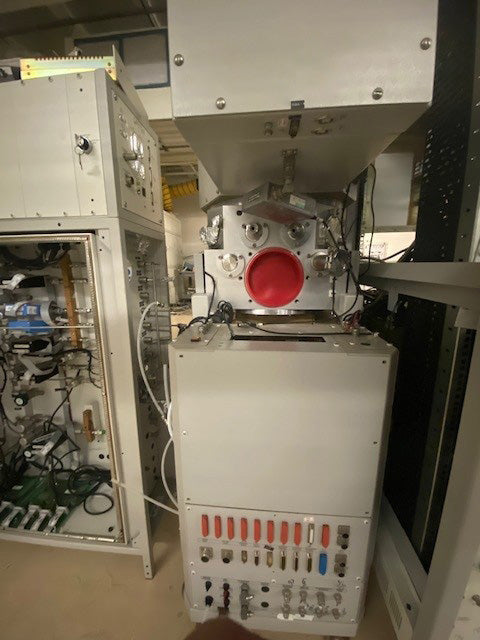 STS Multiplex ICP-DRIE (Inductively Coupled Plasma – Deep Reactive Ion Etcher)
