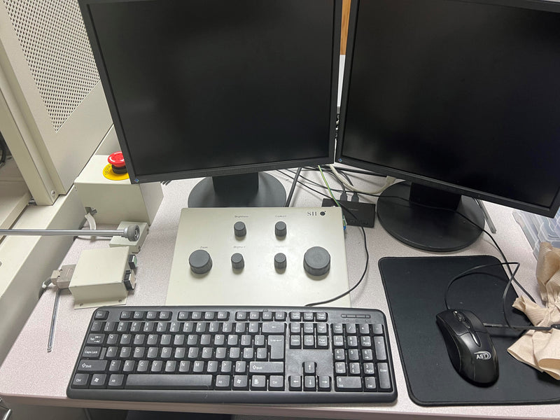 SII Nanotechnology SMI 3050 SE FIB-SEM (Focused Ion Beam - Scanning Electron Microscope)