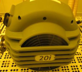 Hitachi S 8820 CD-SEM (Critical Dimension Scanning Electron Microscope)