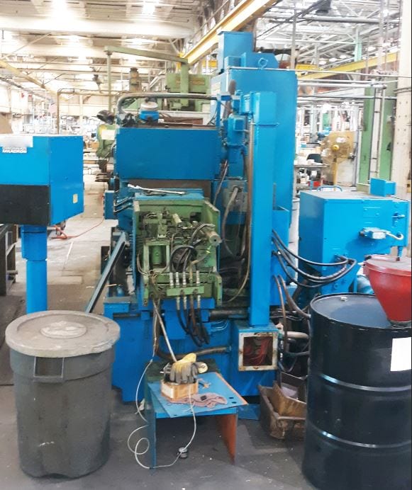 Milacron 220 8 Centerless Grinder
