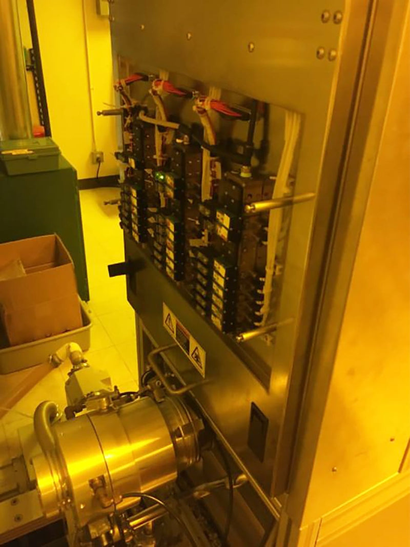 Plasmatherm 790 RIE-PECVD (Reactive Ion Etcher - Plasma-Enhanced Chemical Vapor Deposition)