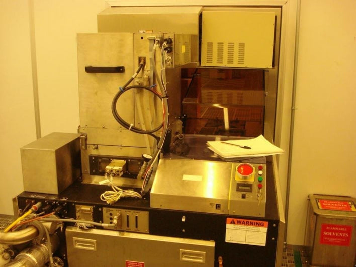 Lam 4400 Poly / Oxide Etcher