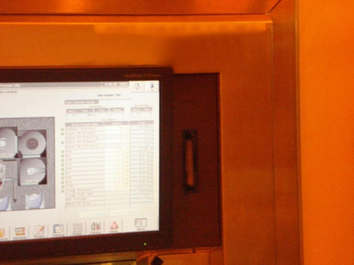 Lam 4400 Poly / Oxide Etcher