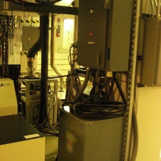 Lam 4400 Poly / Oxide Etcher