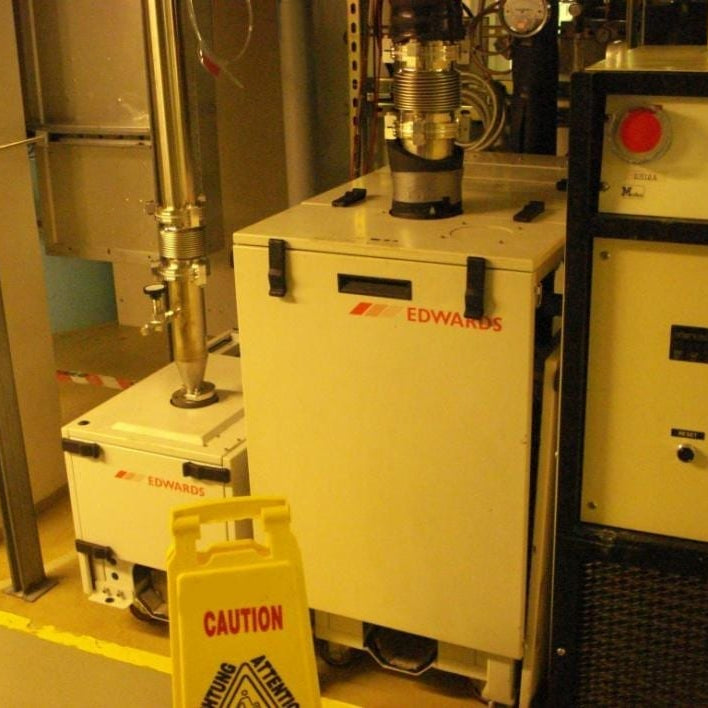 Lam 4400 Poly / Oxide Etcher