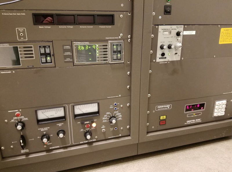 Perkin Elmer PHI 670 Auger Electron Spectroscopy (AES) Nanoprobe