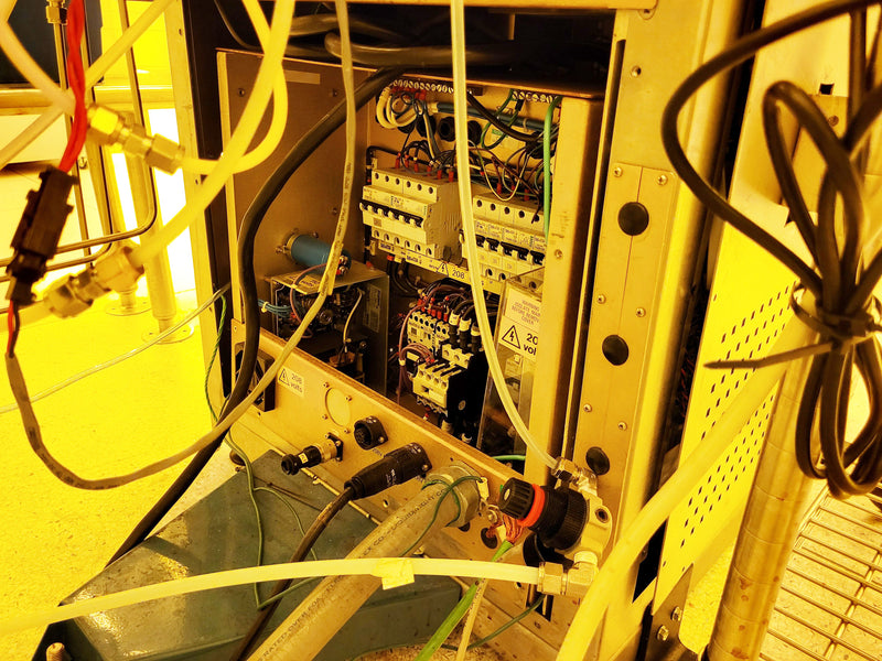 Oxford Plasmalab 800 Plus RIE (Reactive Ion Etcher)