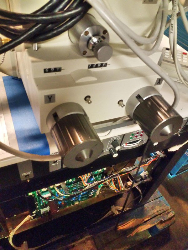 Hitachi S 4500 FE-SEM (Field Emission Scanning Electron Microscope)