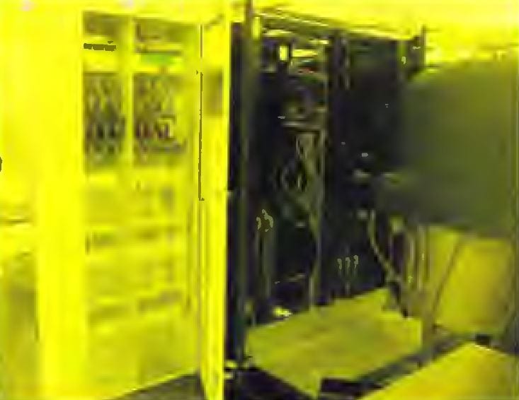 Applied Materials AKT 1600 PECVD (Plasma-Enhanced Chemical Vapor Deposition)