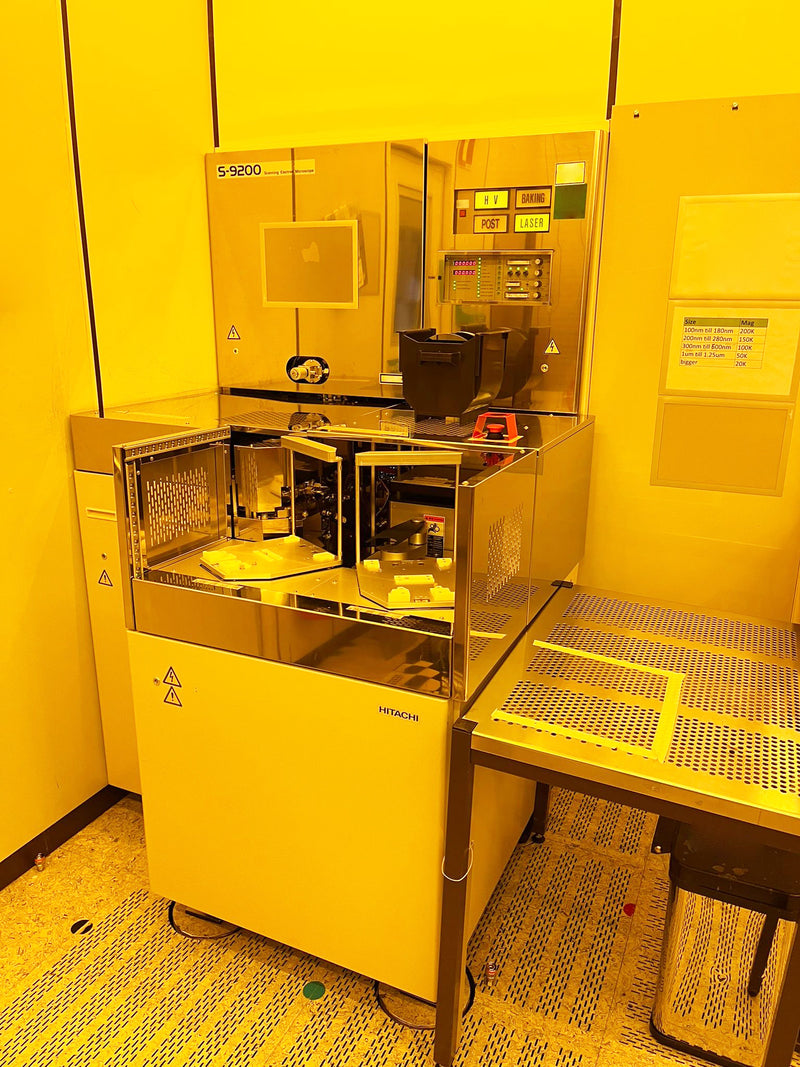 Hitachi S 9200 SEM (Scanning Electron Microscope)