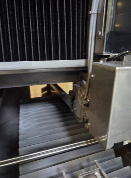 Accretech / TSK AD 3000 T Dicing Saw