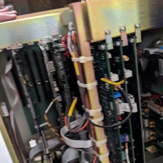 KLA Surfscan 6420 Particle Defect System