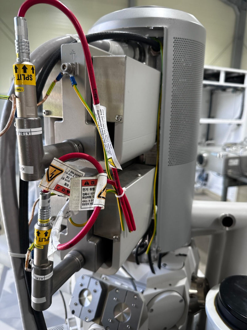Thermo Fisher Scientific / FEI NanoLab 230 SEM (Scanning Electron Microscope)