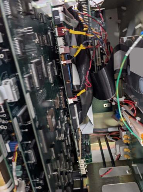 KLA Surfscan 6420 Particle Defect System