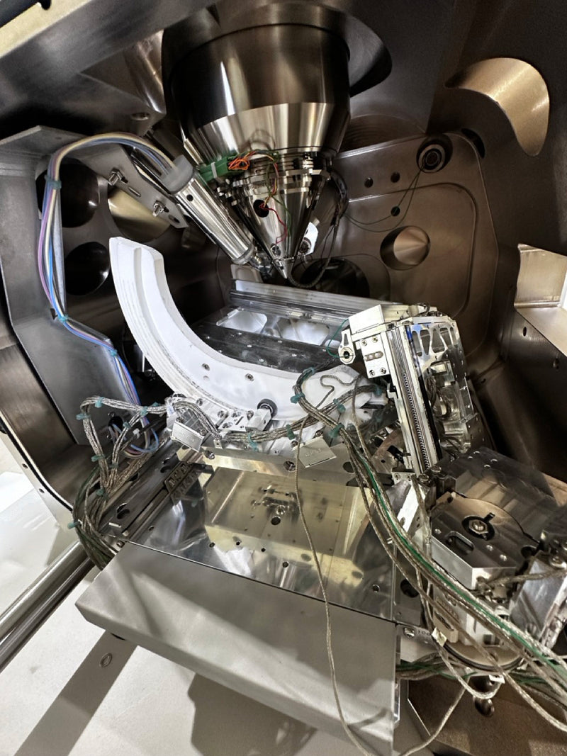 Thermo Fisher Scientific / FEI Helios NanoLab 400 S FIB-SEM (Focused Ion Beam - Scanning Electron Microscope)