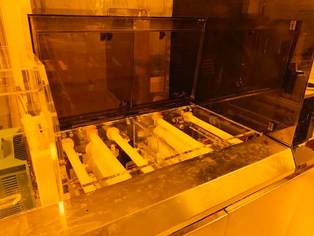 Ontrak DSS 200 Post CMP Scrubber (Chemical Mechanical Polisher)