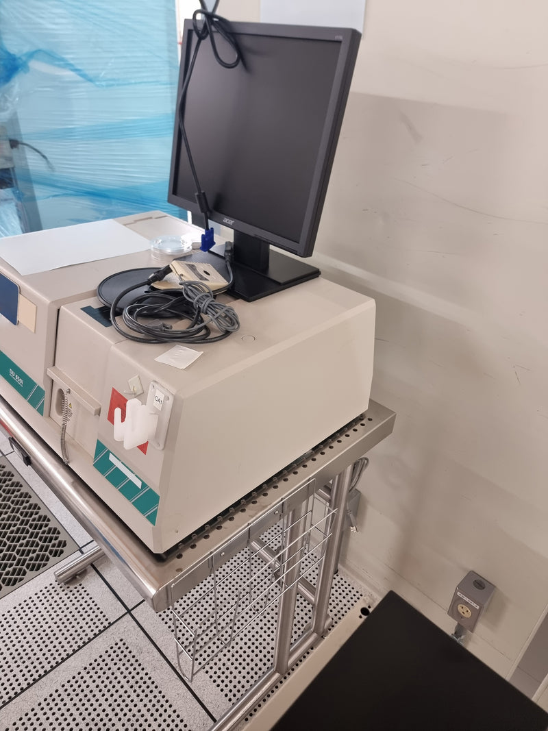 Beckman DU 650 i Spectrophotometer