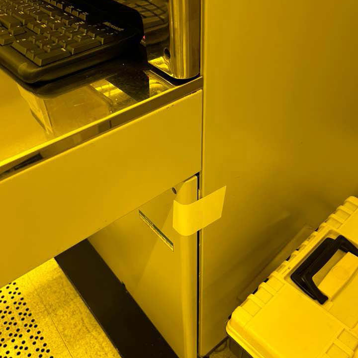 Hitachi S 8840 CD-SEM (Critical Dimension Scanning Electron Microscope)