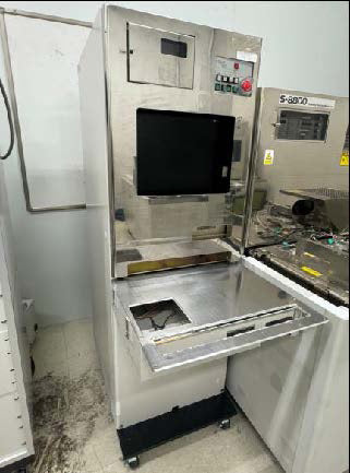 Hitachi S 8820 CD-SEM (Critical Dimension Scanning Electron Microscope)