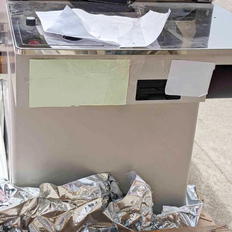 Hitachi S 8820 S CD-SEM (Critical Dimension Scanning Electron Microscope)