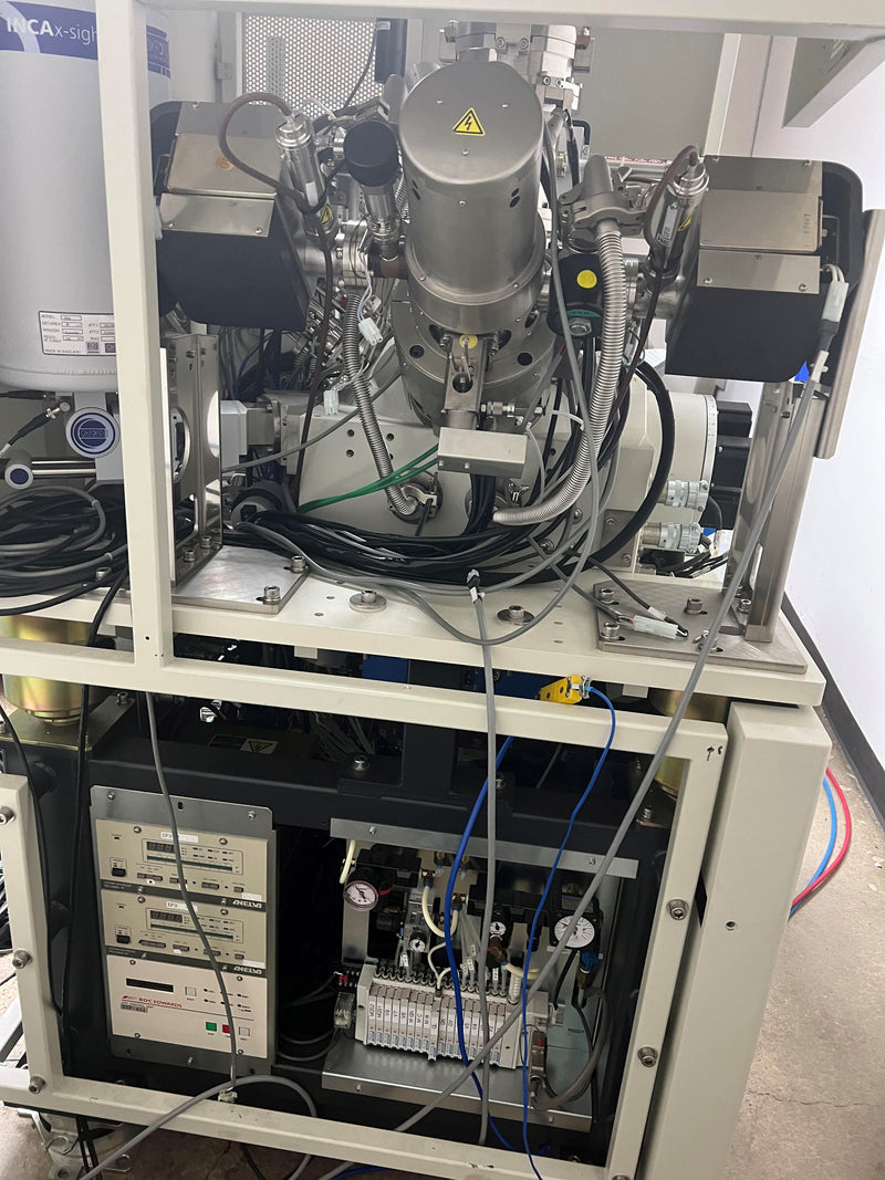 SII Nanotechnology SMI 3050 SE FIB-SEM (Focused Ion Beam - Scanning Electron Microscope)