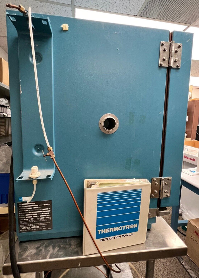 Thermotron S 5.5 C Industrial Environmental Chamber
