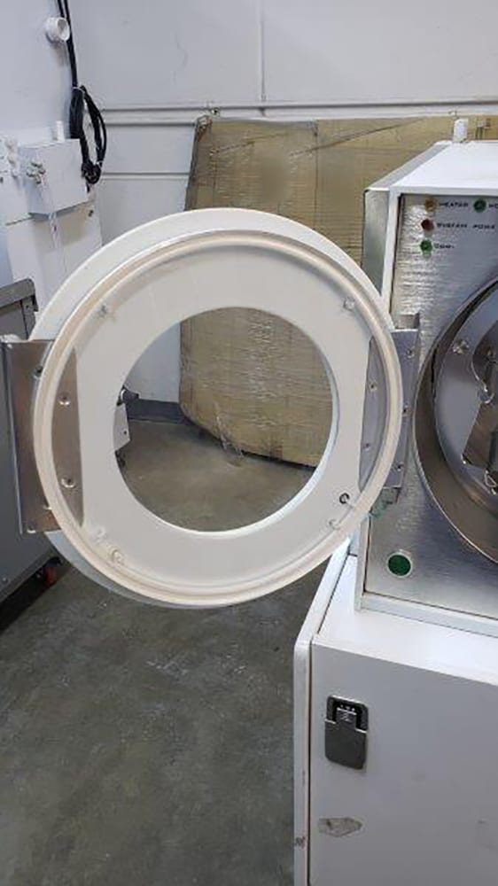 Semitool 470 F SRD (Spin Rinse Dryer)