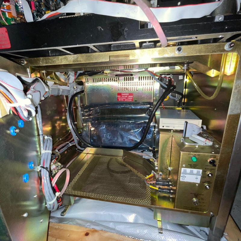 KLA Surfscan 6420 Particle Defect System